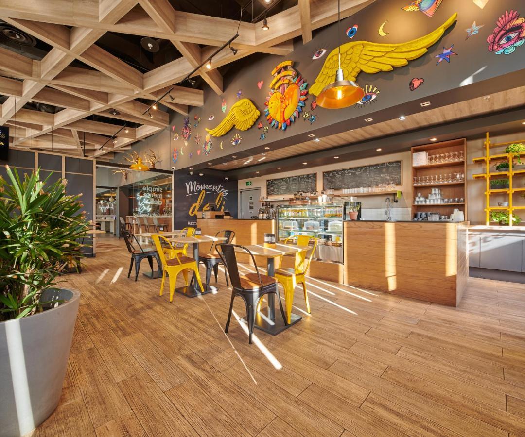 Ibis Torreon Hotel Exterior photo
